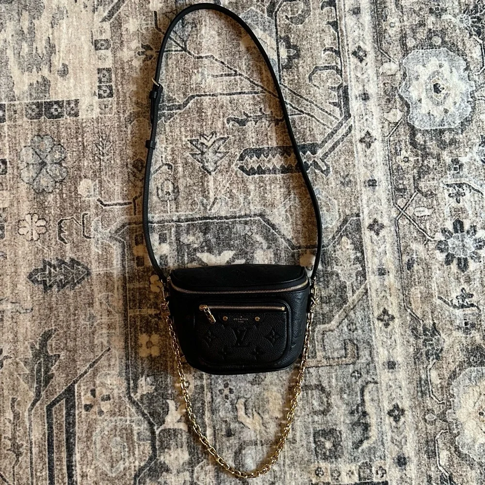 Louis Vuitton Mini Bumbag in Black Empreinte Leather - Picture 3 of 14